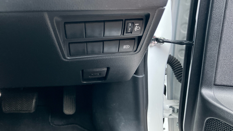 Toyota Yaris 1.5 Hybrid Design 5dr CVT Hybrid Hatchback